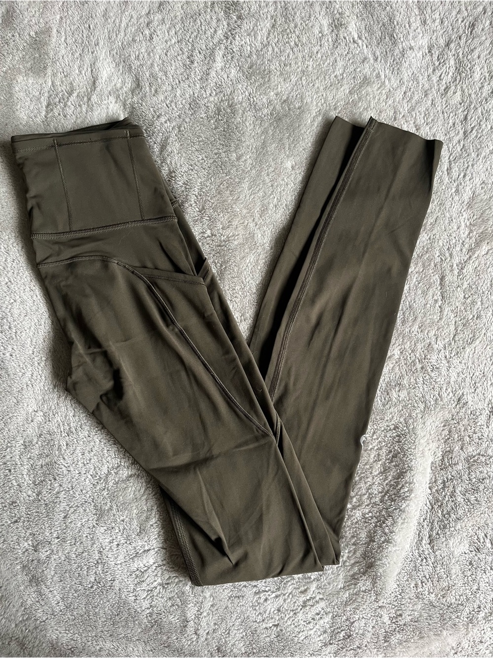 Lululemon Fast & Free High-Rise Leggings 31” size 0 in Dark Olive